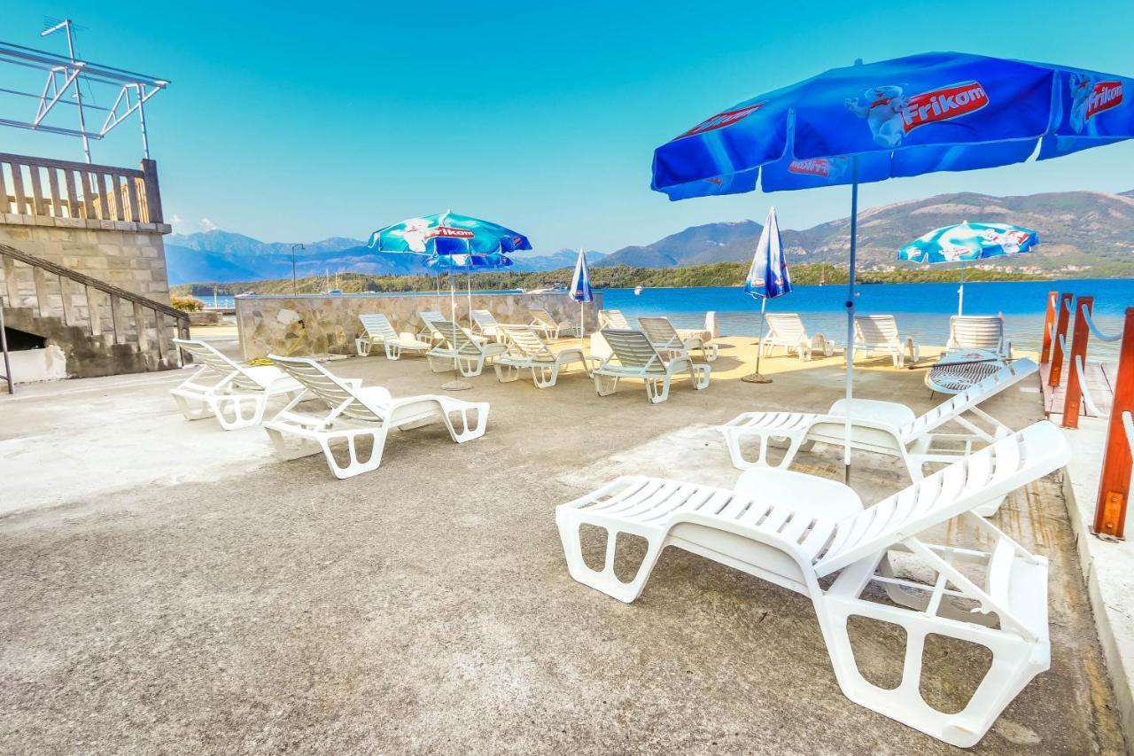 Apartments Bella Di Boka Tivat Exterior foto