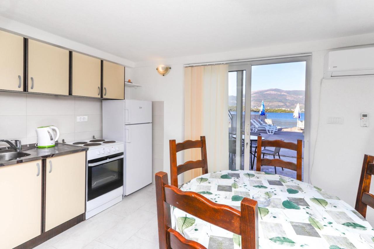 Apartments Bella Di Boka Tivat Exterior foto